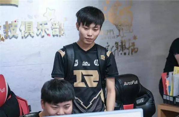 最终以1 最终以1