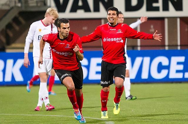 全队的枢纽 全队的枢纽