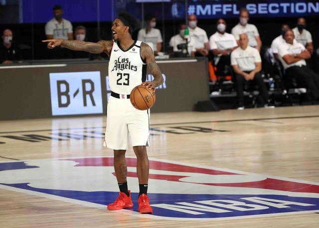 都展现出了 都展现出了