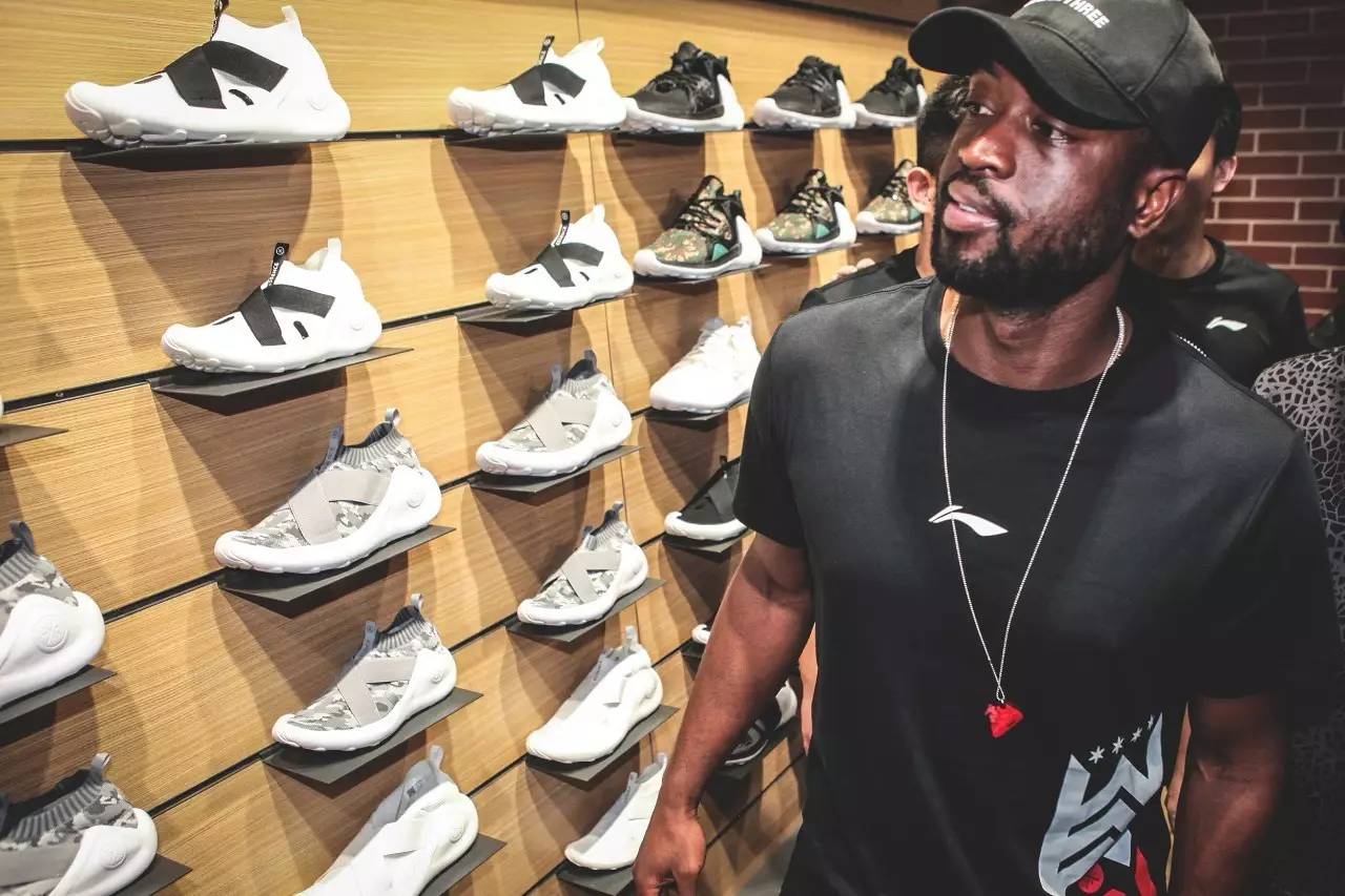 不是网吧里 不是网吧里